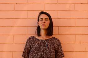 Begoña Ugalde, escritora chilena: “Está en crisis el modelo de familia tradicional”