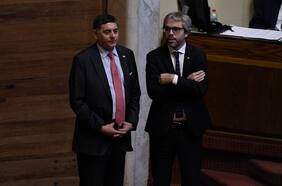 Gobierno evalúa patrocinar proyecto que elimina inhabilidades para que autoridades postulen a otros cargos