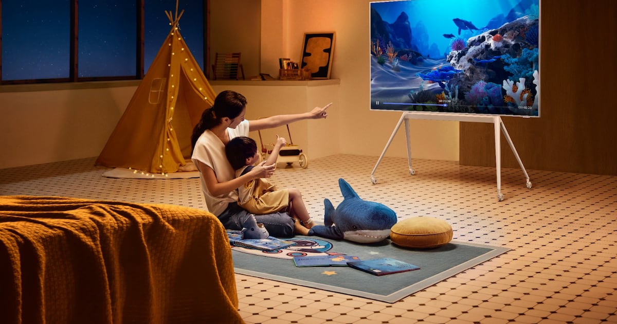 TCL presenta el A400 Pro en Chile: un televisor con tecnología QD-Mini LED