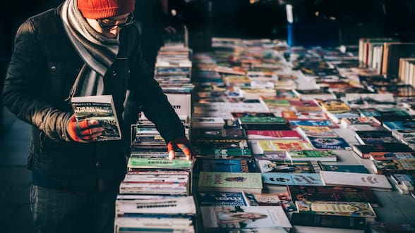 “El libro que marcó mi vida”: las lecturas que transformaron el mundo de escritores, científicos, deportistas y figuras públicas