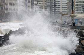 Armada emite alerta de marejadas desde el Golfo de Penas hasta Arica