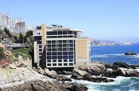 Sin fecha y muchas aristas por resolver: ¿Qué falta para concretar la demolición de Punta Piqueros ordenada por el Minvu?