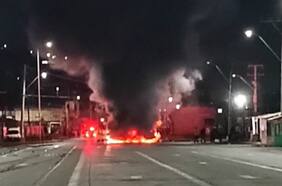 Manifestantes instalan barricadas en Coronel y provocan una serie de cortes de tránsito