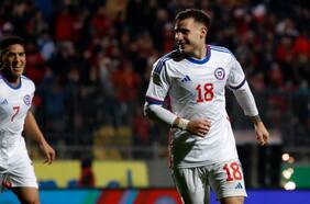 Gareca mira hacia Argentina: Barticciotto y Alarcón se ganan el sitio en la Roja