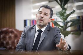 Alcalde de La Florida, electo en cupo UDI, aparece en actividad del Partido Republicano en apoyo a Kast