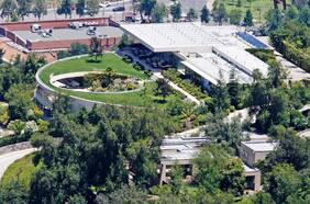 Ventas de viviendas de lujo en Santiago cayeron en el segundo trimestre, afectadas por la inestabilidad de la economía