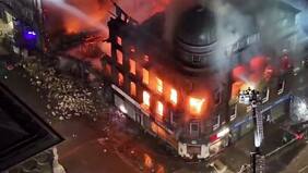 Impactante incendio en edificio histórico en Glasgow calcina una cúpula victoriana