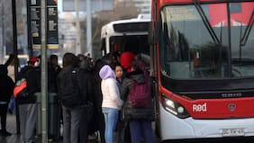Elecciones: MTT reforzará servicios RED en horario AM ante pronóstico de lluvias para la tarde del domingo en la RM