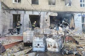 Kiev dice que ataques rusos contra centro médico en la ciudad ucraniana de Sumy dejaron 9 muertos