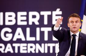 Macron gira a la derecha para relanzar su segundo mandato