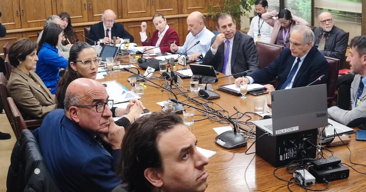 Senado aprueba proyecto de eutanasia con modificaciones que polarizan el debate: ¿avance social o retroceso ético?