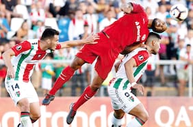 Un arquero baja a Palestino frente a Inter de Porto Alegre