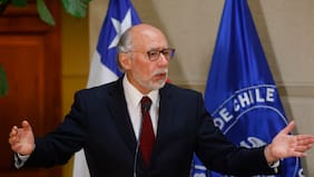 Flores carga contra Steinert tras justificación de oficios y salida de jefa de inteligencia de la PDI: “Todos sabemos que no es verdad”