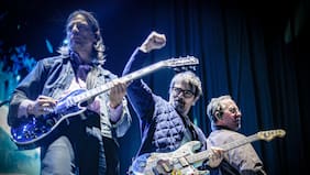 Weezer cierra a lo alto una de las mejores jornadas en la historia de Fauna Primavera