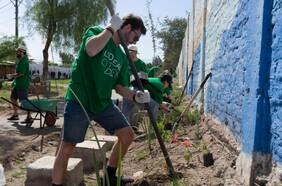“Citizen Day” de L’Oréal beneficia a más de 2 mil personas de la Escuela Eliodoro Matte Ossa