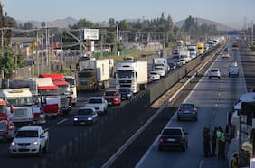 Paro camioneros: gobierno informa de 40 puntos con transportistas en la berma y Región del Maule concentra el 41% de los focos