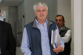 Los aportes a campañas políticas de Carlos Eugenio Lavín a candidatos de la UDI