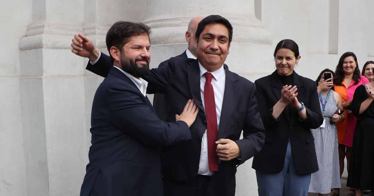 ¡Chile en Transición! Emotiva Despedida de Ramos y Primer Contacto con el Nuevo Gobierno
