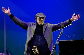 Los cantantes chilenos que abrirán los cuatro conciertos de Silvio Rodríguez en Santiago