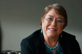El análisis de Bachelet sobre la irrupción de la “extrema derecha” y su crítica a la transmisión de ideas “progresistas”