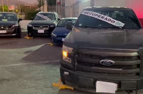 Carabineros recupera cinco vehículos robados en San Ramón: una mujer detenida