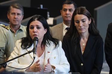 Gobierno anuncia querella por crimen en Calama y aboga por implementación de pórticos de detección de armas en colegios