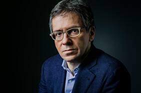 Ian Bremmer, politólogo: “Estados Unidos es ahora el principal exportador de herramientas que destruyen la democracia”