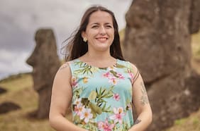 “Es la única forma de sacar una nueva carrera”: la profesora de Rapa Nui que comenzó a estudiar online