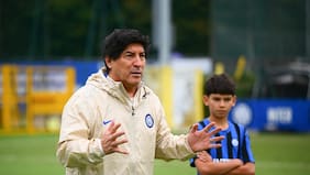 “El mejor de la historia, por lejos”: Iván Zamorano escoge a su seleccionado chileno favorito