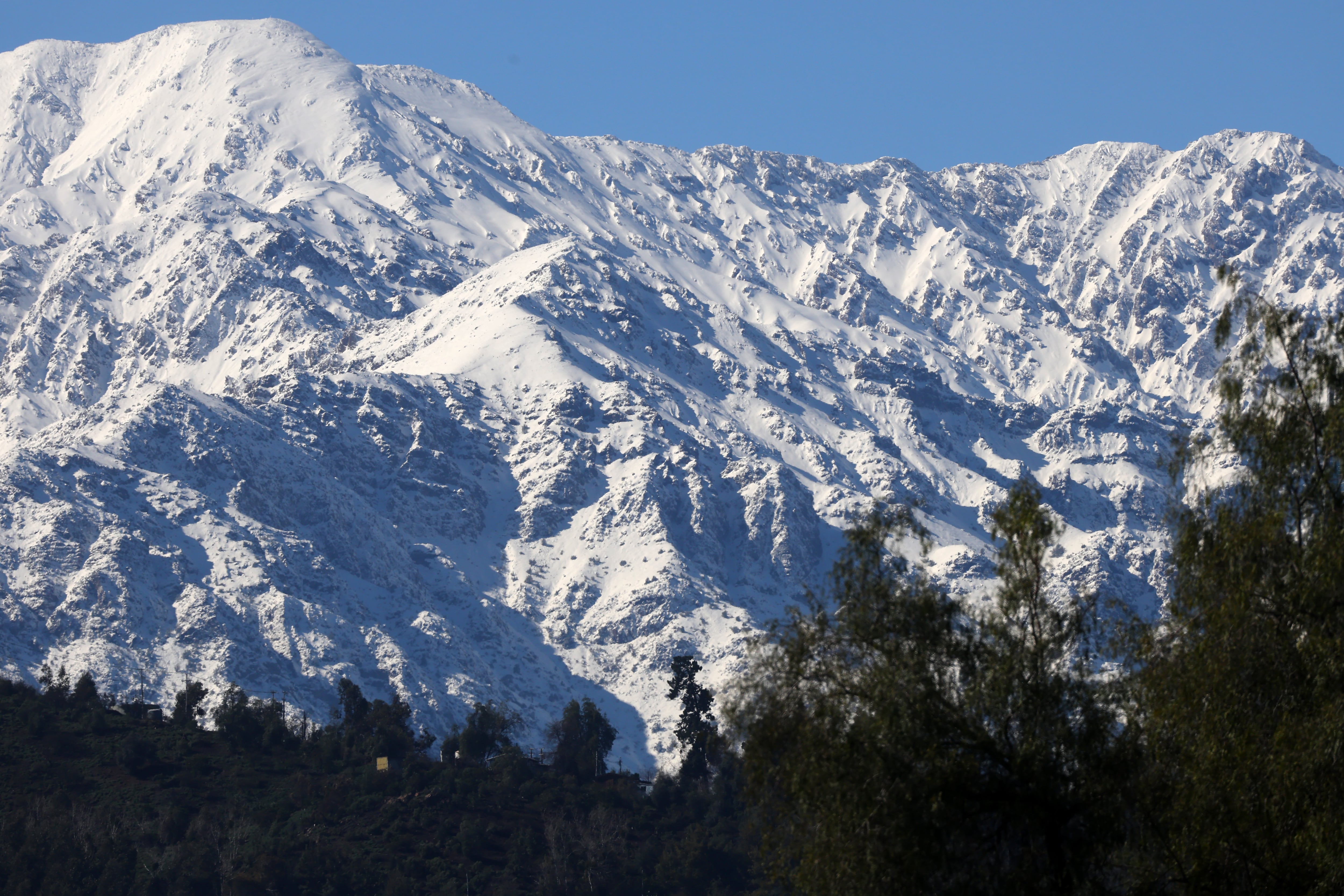 Nieve acumulada supera con creces el promedio histórico y proyecta mejor escenario para riego y generación en el verano