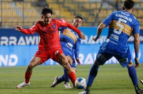 La U respira: Comisión de Árbitros le borra la tarjeta roja a Javier Altamirano y podrá jugar el Superclásico