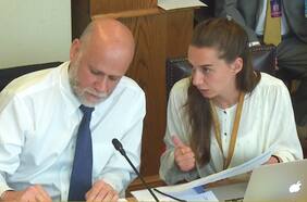 Nuevo brazo jurídico de Elizalde es sobrina de Matthei y le ganó un juicio a Vallejo