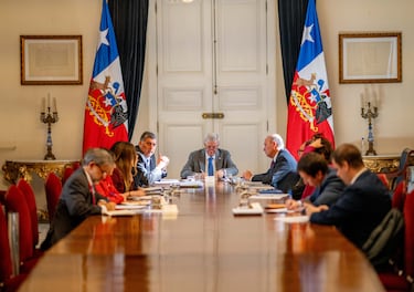 Del realismo sin renuncia a la renuncia al realismo