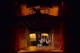 Disfruta de lo mejor del Teatro UC con un 50% de descuento