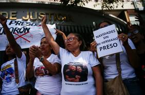 Venezuela comienza a excarcelar a detenidos tras elecciones presidenciales de julio