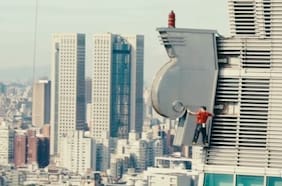 Alex Honnold logra escalar sin protección el Taipéi 101, el rascacielos más alto de Taiwán