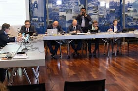 Subcomisión aprobó presupuesto del Congreso, a pesar de debate por fondos para Boric y expresidentes