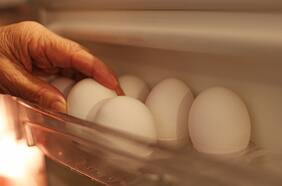 Fact Checking: ¿Consumir yemas aumenta la inmunidad del Covid-19? ¿Ingredientes de las vacunas Covid son peligrosos?