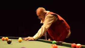 Marco Antonio de la Parra se viste de Shakespeare para el Día del Teatro