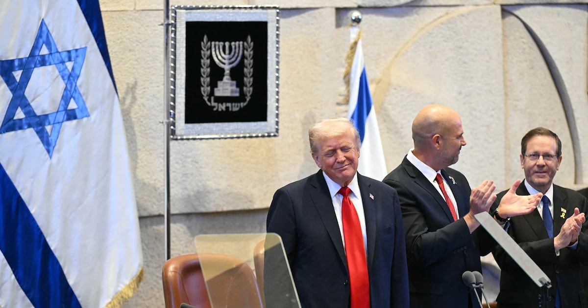 Dos miembros del Knesset israelí expulsados tras interrumpir el discurso del Presidente Trump