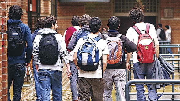 Medidas sobre la gratuidad y la deuda del CAE