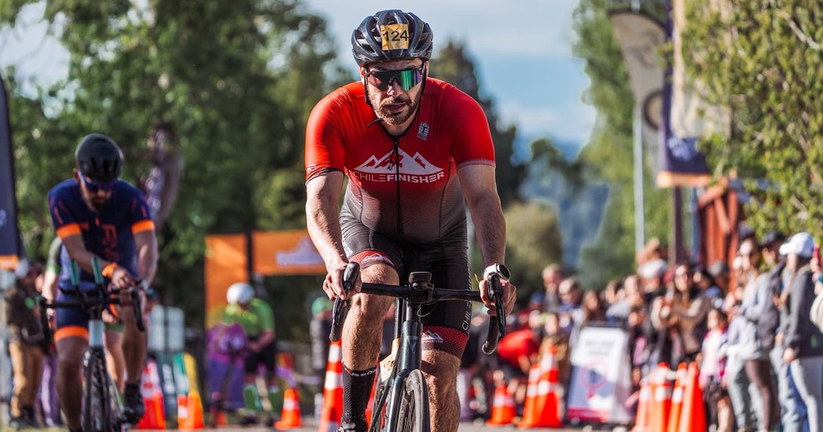 Los hermanos García Huidobro se quedan con el oro en el Triatlón Series Mantilhue