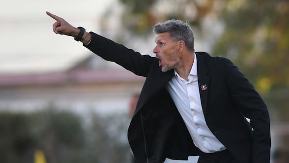 Sin Copa Sudamericana ni su continuidad asegurada: las primeras definiciones de Fernando Ortiz para Colo Colo 2026