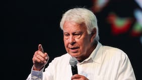 Felipe González reprocha falta total de autocrítica del PSOE tras derrotas electorales y dice que votará en blanco en las generales
