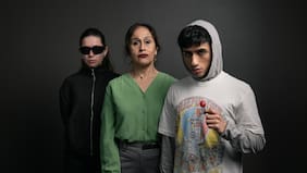 Teatro del Puente estrena “La noche de las espaldas” de Larissa Contreras y Marcelo Leonart