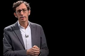 Tras reunión de directorio: TVN reincorpora a Matías del Río a conducción de Estado Nacional