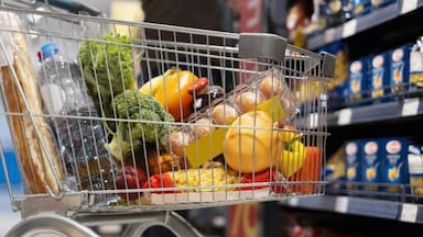 Así funcionará el comercio por los feriados del próximo fin de semana largo