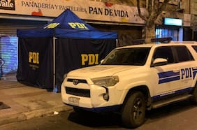 Hombre de 33 años muere apuñalado en pleno centro de Valparaíso: atacantes serían tres personas