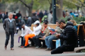 Mercado laboral: Casi 18% de los desempleados lleva más de un año buscando trabajo
