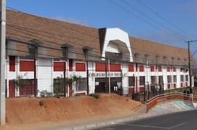 Colegio de Villa Alemana suspende clases para este lunes tras amenaza de tiroteo escrita en baño